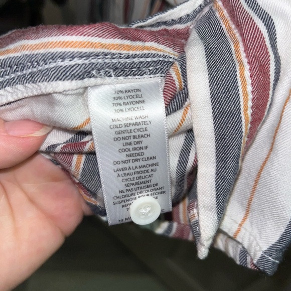 Beachlunchlounge Black White Burgundy Casual Button Down Shirt - Picture 3 of 3